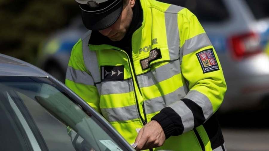 Policie na Brněnsku posiluje hlídky na D1 a D2 kvůli ilegálnímu srazu aut