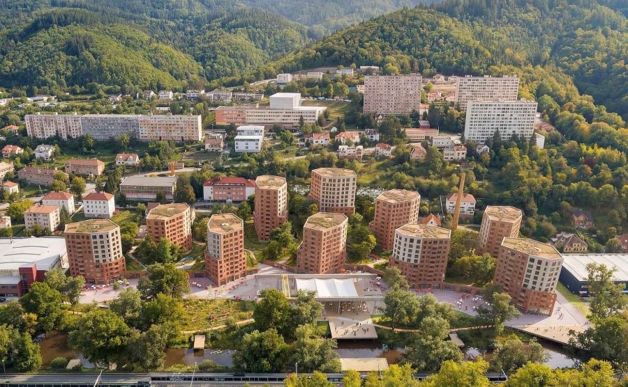 V Adamově se plánuje až 600 bytů. Část obyvatel kritizuje výšku domů