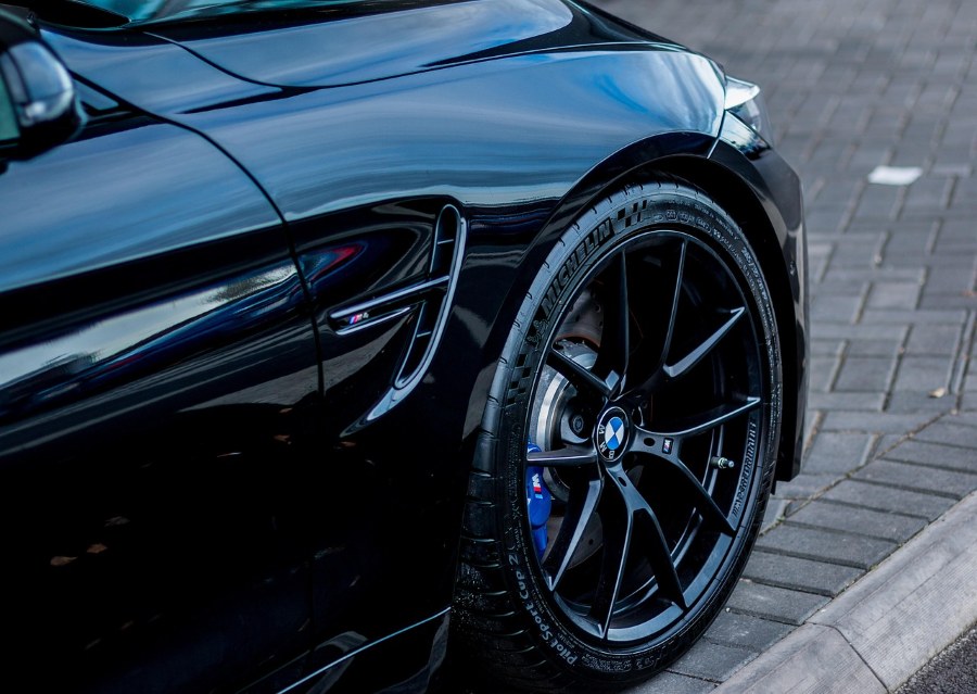 Ústavní soud vrátil spor o 573 tisíc z prodeje BMW ke Krajskému soudu v Českých Budějovicích
