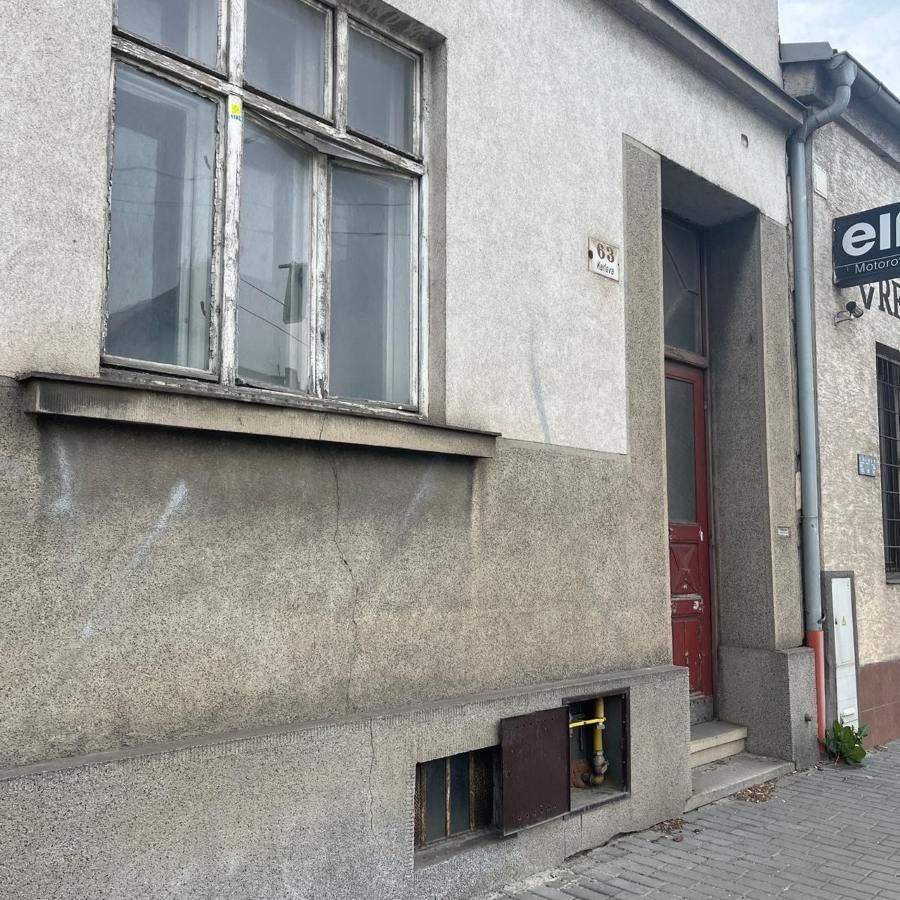 Dům v Karlově měl být zbourán. Brno ho za korunu ročně pronajalo umělcům