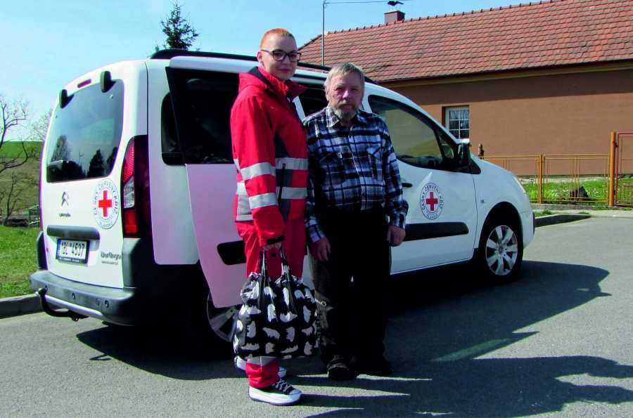 Nová cenově dostupná taxislužba pro seniory v Blansku