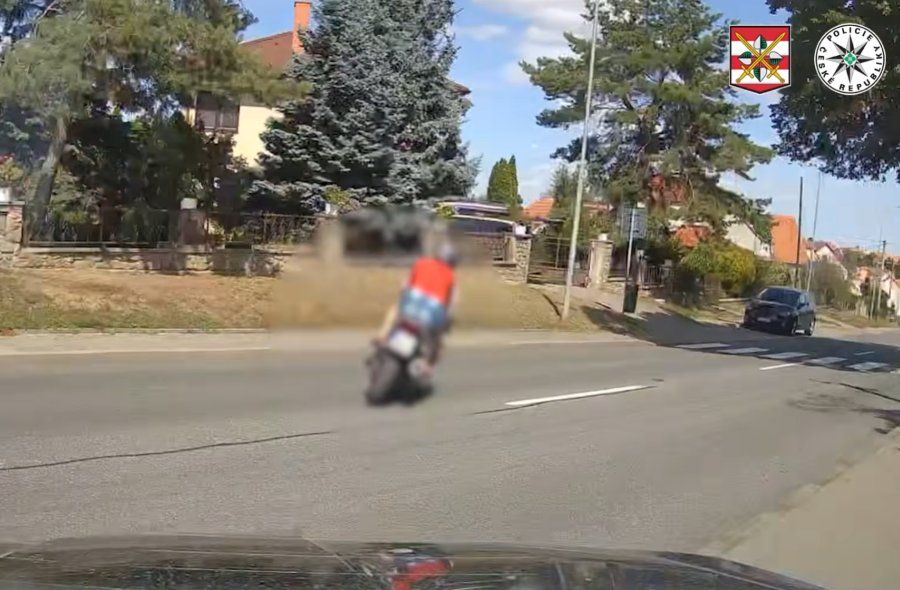 obrázek: Motorkář ujížděl policii přes 140 km/h. Tři zákazy řízení má až do roku 2034