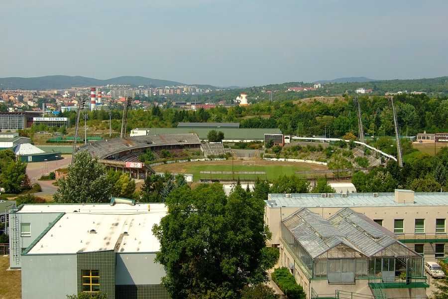Demolice stadionu za Lužánkami: zmizí do konce roku, přírodní amfiteátr zůstane