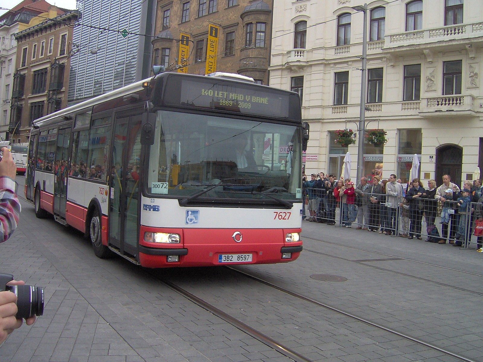 Od ledna zpřísňují pokuty za černou jízdu v IDS JMK 