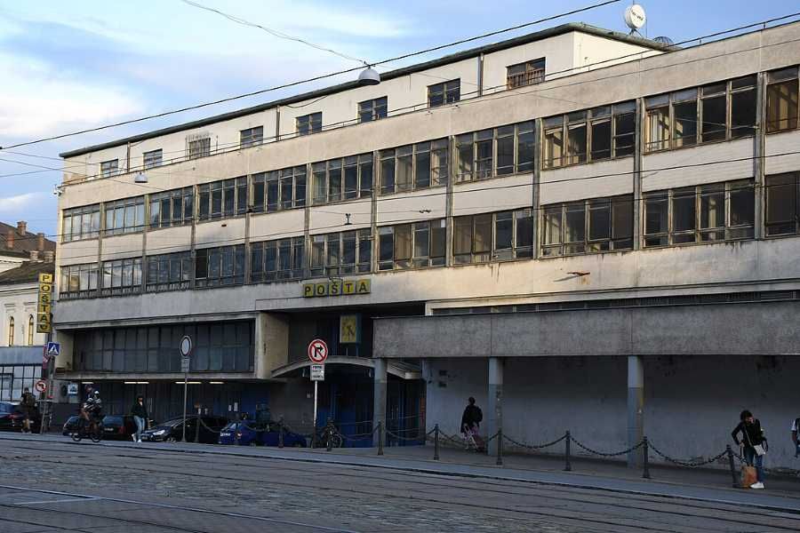 Rekonstrukce funkcionalistického klenotu v Brně: nový život pro budovu u nádraží