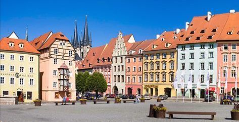 obrázek: Vjezd autem na náměstí Svobody se výrazně zpřísní