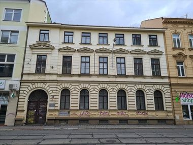 obrázek: Dva domy jsou ke koupi formou dražby