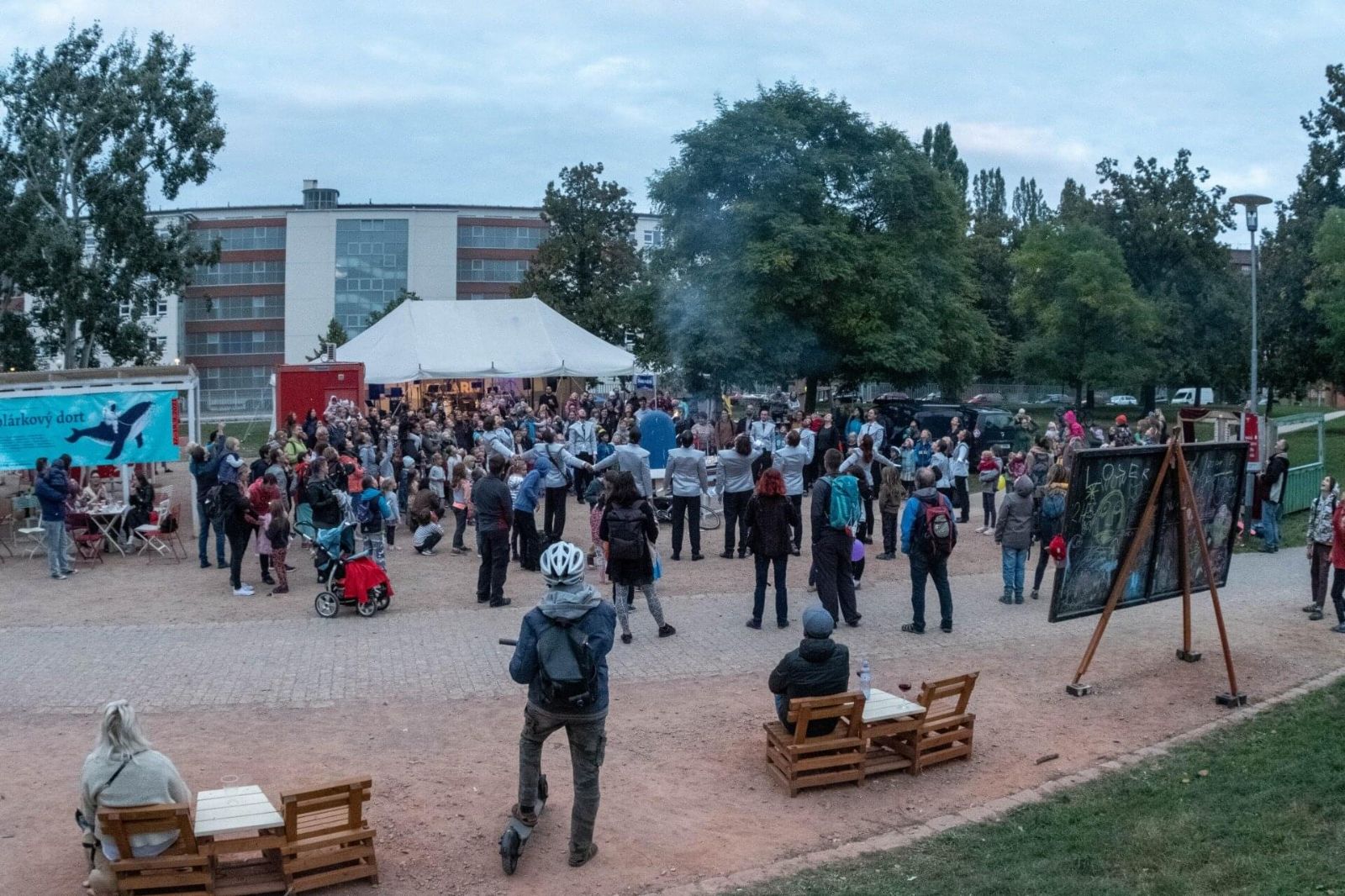 obrázek: Polárkový dort otevírá novou divadelní sezónu v Polárce