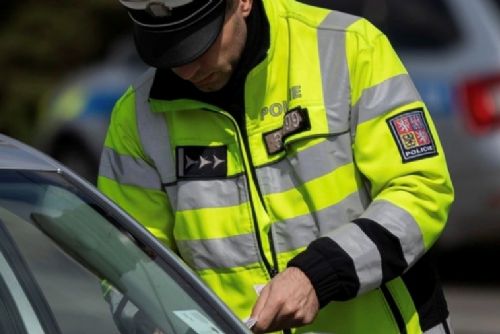 obrázek:Policie na Brněnsku posiluje hlídky na D1 a D2 kvůli ilegálnímu srazu aut