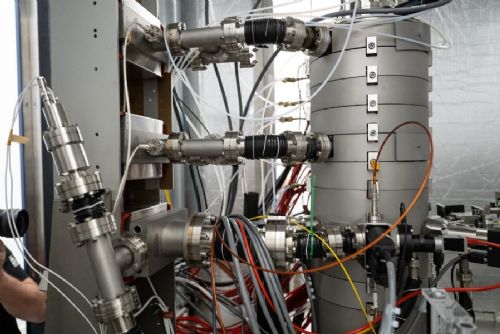 obrázek:Podzimní škola elektronové mikroskopie v Brně představuje novinky oboru. Účastníci navštíví i laboratoř UltraSTEM