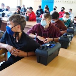Město pošle finanční náhradu školám, které se staraly o děti rodičů vybraných profesí