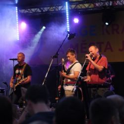 Přijďte si užít koncert a pomozte nemocným dětem, zve Sociální nadační fond. Sám pomáhá už třicet let
