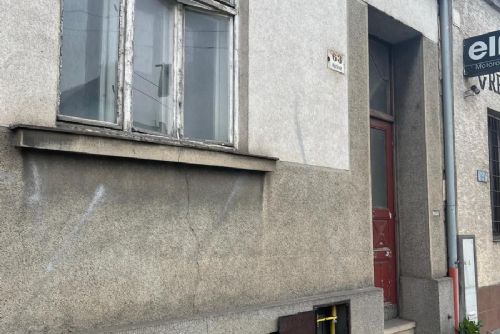 obrázek:Dům v Karlově měl být zbourán. Brno ho za korunu ročně pronajalo umělcům