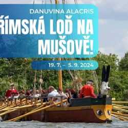 Věrná replika římské patrolovací lodi v Mušově