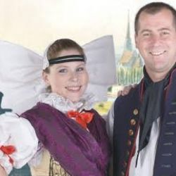 Mezinárodní folklorní festival CIOFF Plzeň  Módní přehlídka lidových krojů z Plzeňska