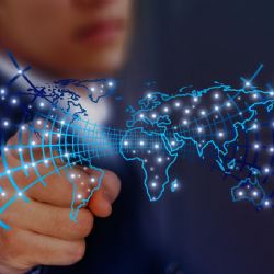 Online prodej zažil obrovský boom. Aby si výhody udržel, musí investovat do videa, AI a virtuální i rozšířené reality