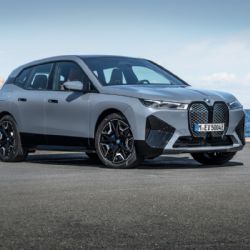 První BMW iX