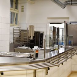 Základní škola TGM má novou moderní kuchyň a větší jídelnu