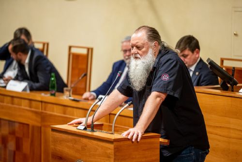 Foto: Kontroly testovaných a očkovaných se v restauracích dodržovat nebudou, předpokládá Senátor za ODS