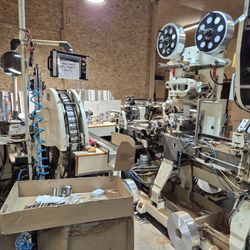 Obří továrna na cigarety odhalena